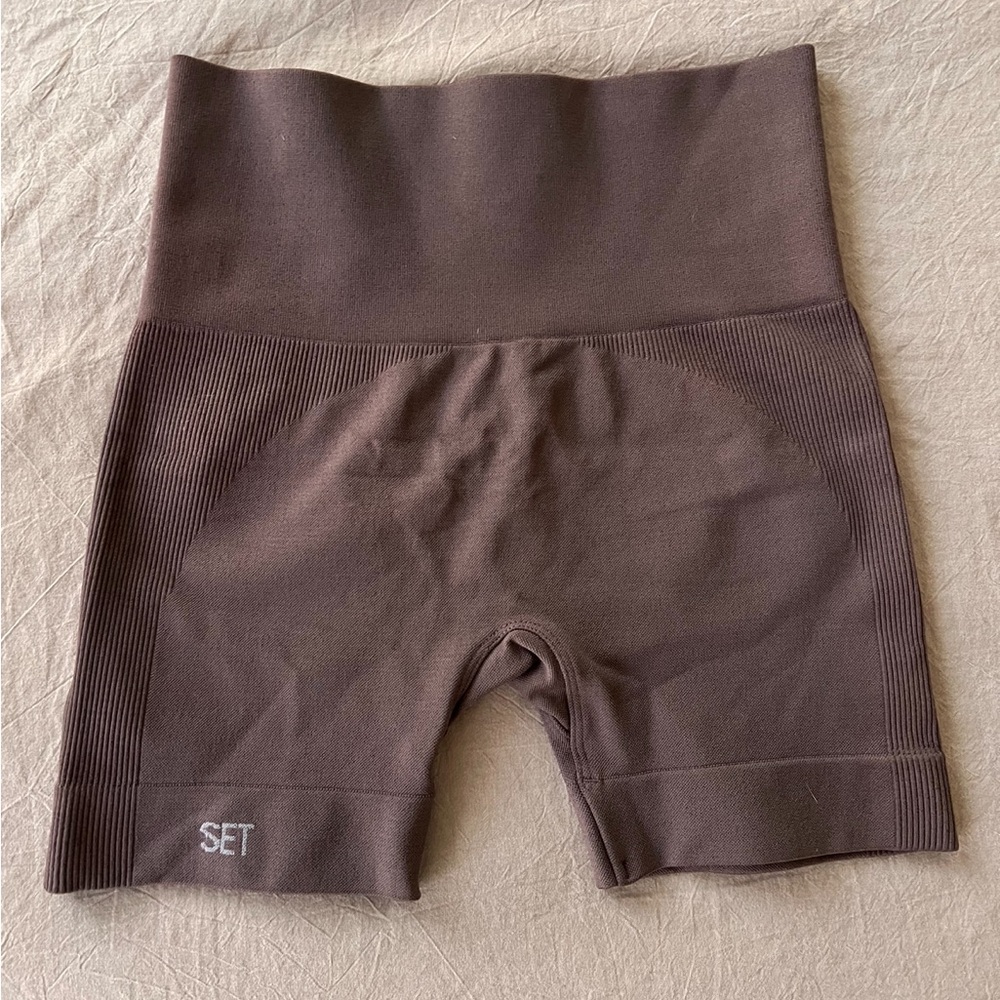 Set Active Shorts